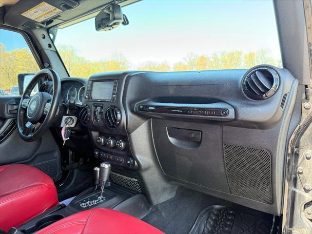 used 2015 Jeep Wrangler Unlimited car, priced at $16,900