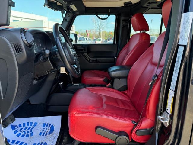 used 2015 Jeep Wrangler Unlimited car, priced at $16,900