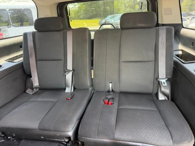 used 2014 GMC Yukon car, priced at $9,900