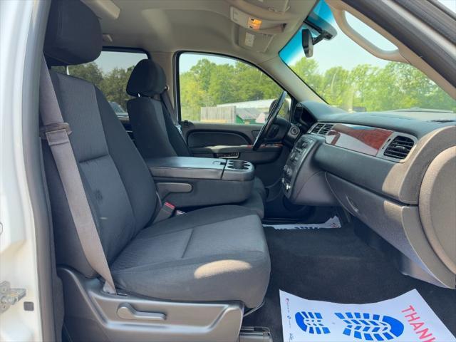 used 2014 GMC Yukon car, priced at $9,900