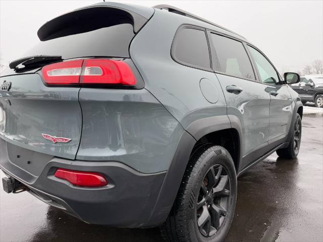 used 2015 Jeep Cherokee car, priced at $11,900