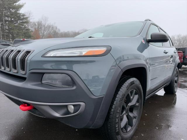 used 2015 Jeep Cherokee car, priced at $11,900