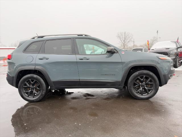 used 2015 Jeep Cherokee car, priced at $11,900