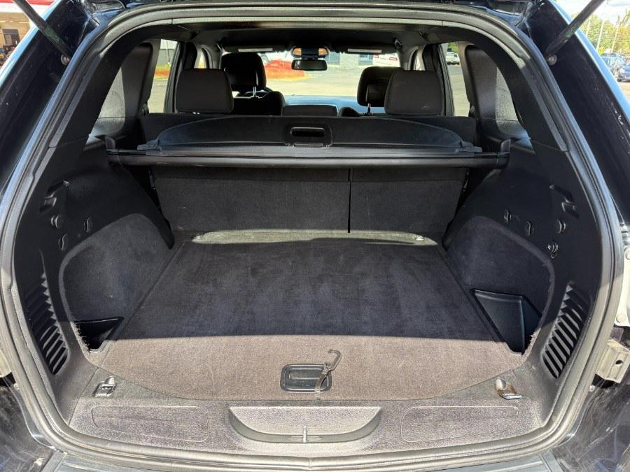 used 2015 Jeep Grand Cherokee car, priced at $7,900