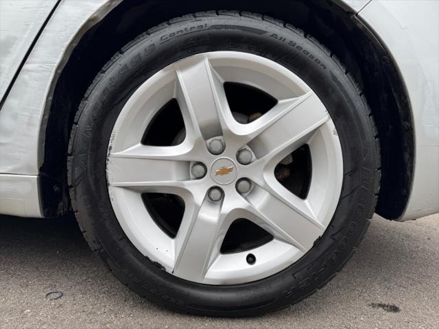 used 2012 Chevrolet Malibu car, priced at $3,900