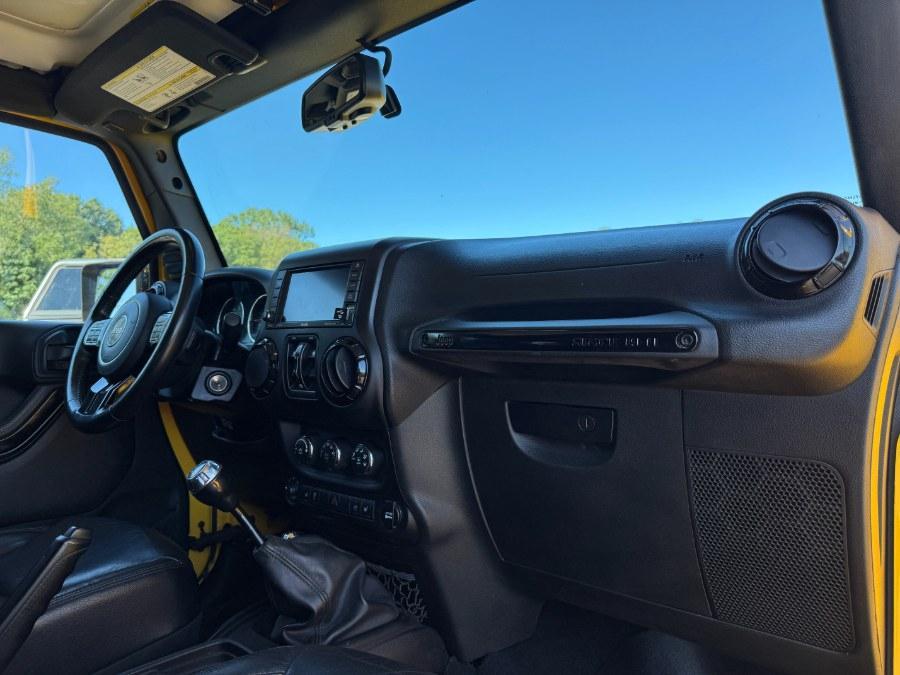 used 2015 Jeep Wrangler Unlimited car, priced at $13,900