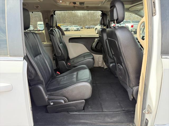 used 2015 Dodge Grand Caravan car, priced at $5,900