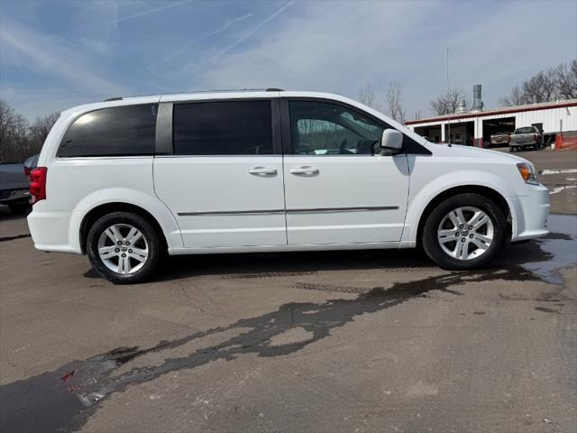 used 2015 Dodge Grand Caravan car, priced at $5,900