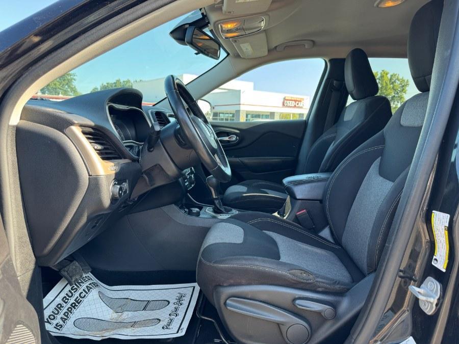 used 2014 Jeep Cherokee car, priced at $5,400