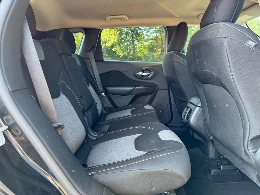 used 2014 Jeep Cherokee car, priced at $5,400