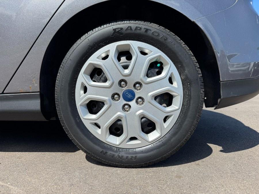 used 2012 Ford Focus car, priced at $4,900
