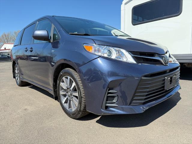 used 2018 Toyota Sienna car, priced at $14,900