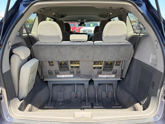 used 2018 Toyota Sienna car, priced at $14,900