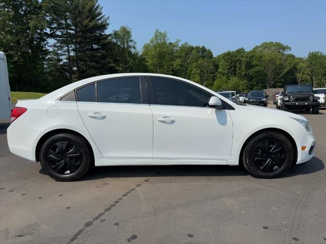 used 2015 Chevrolet Cruze car, priced at $5,900