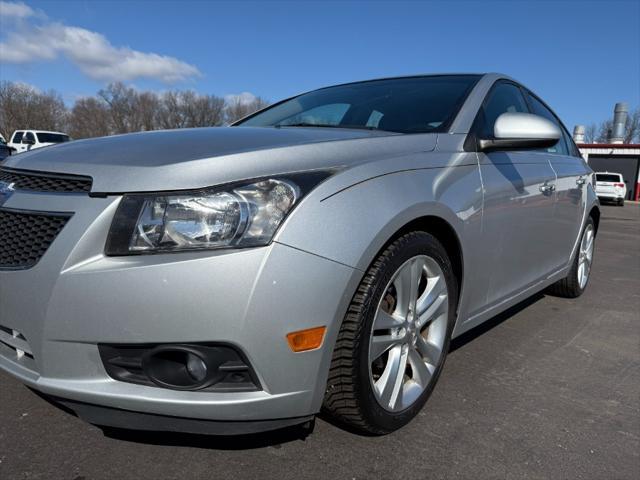 used 2014 Chevrolet Cruze car, priced at $3,900