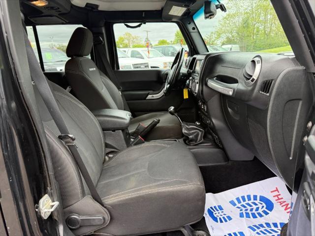 used 2015 Jeep Wrangler Unlimited car, priced at $14,900
