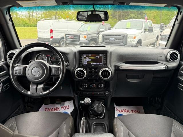 used 2015 Jeep Wrangler Unlimited car, priced at $14,900