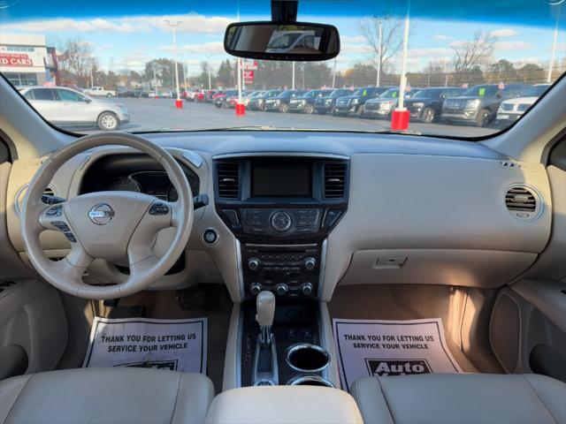 used 2014 Nissan Pathfinder car, priced at $5,900