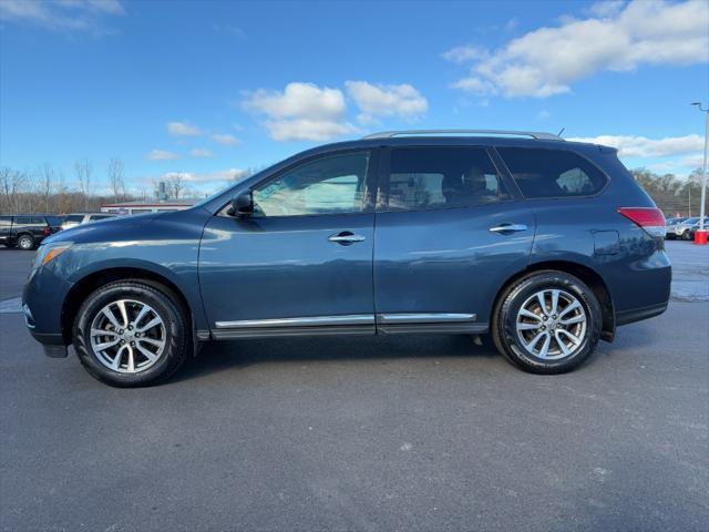 used 2014 Nissan Pathfinder car, priced at $5,900