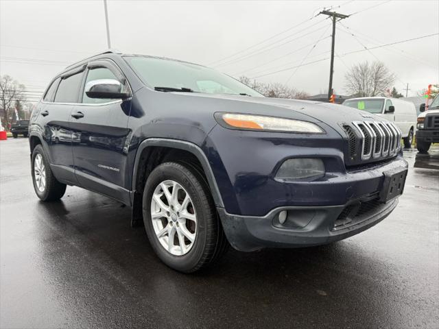 used 2014 Jeep Cherokee car, priced at $5,900