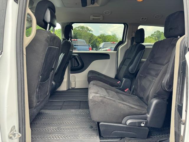 used 2015 Dodge Grand Caravan car, priced at $4,400