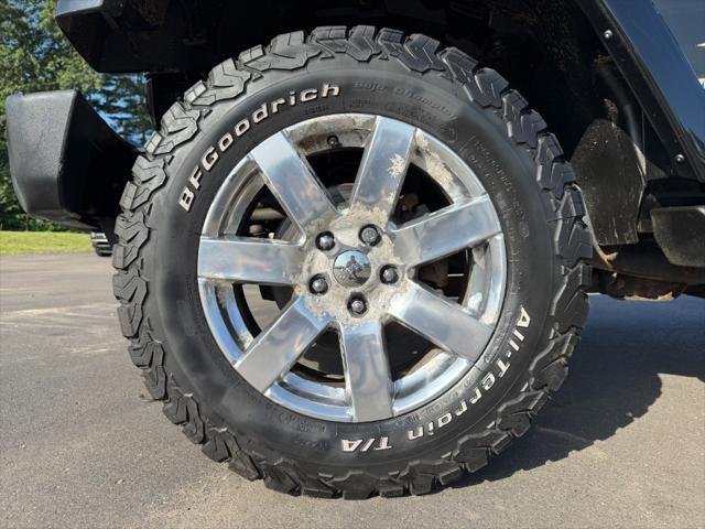 used 2015 Jeep Wrangler Unlimited car, priced at $11,900