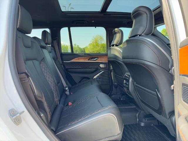 used 2022 Jeep Grand Cherokee car, priced at $39,900