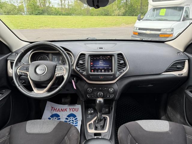 used 2014 Jeep Cherokee car, priced at $6,900