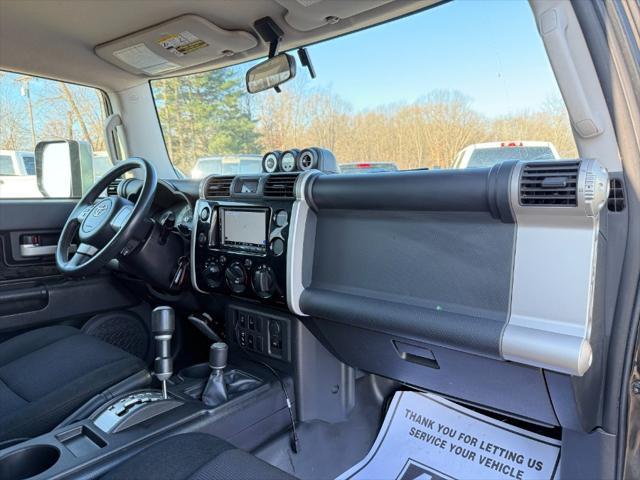 used 2007 Toyota FJ Cruiser car, priced at $11,900