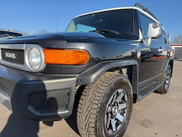 used 2007 Toyota FJ Cruiser car, priced at $11,900