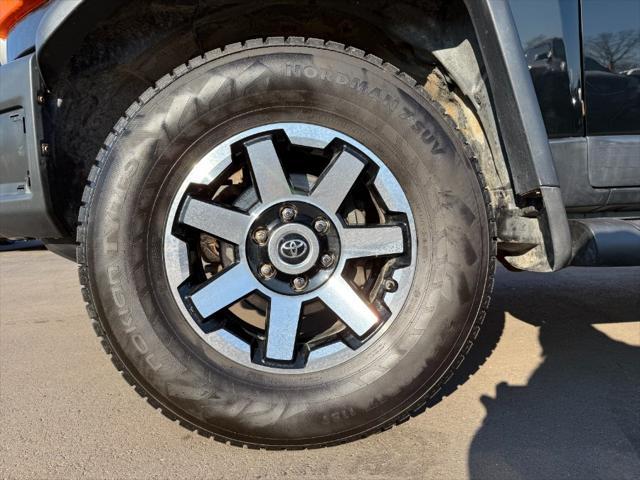 used 2007 Toyota FJ Cruiser car, priced at $11,900