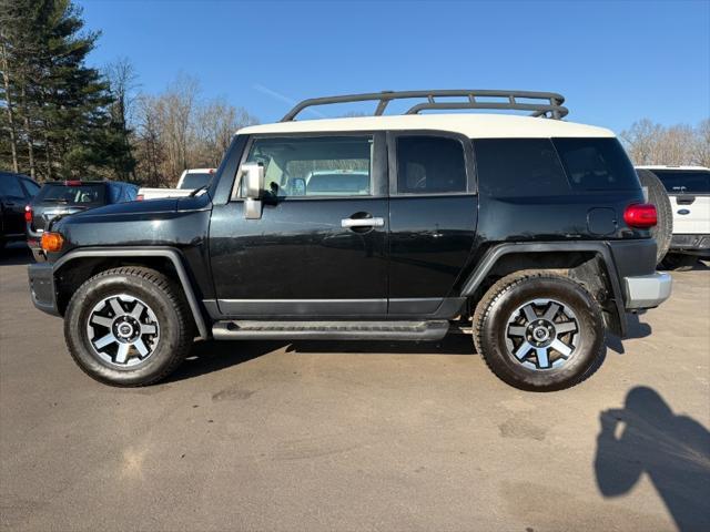 used 2007 Toyota FJ Cruiser car, priced at $11,900