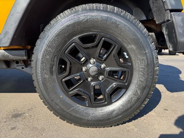 used 2014 Jeep Wrangler Unlimited car, priced at $12,900