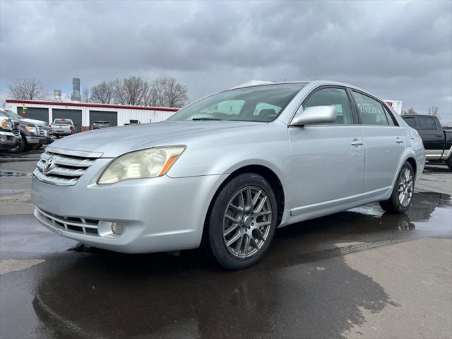 used 2005 Toyota Avalon car, priced at $2,900