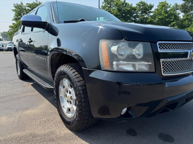 used 2008 Chevrolet Avalanche car, priced at $4,900