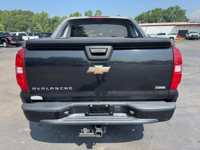 used 2008 Chevrolet Avalanche car, priced at $4,900