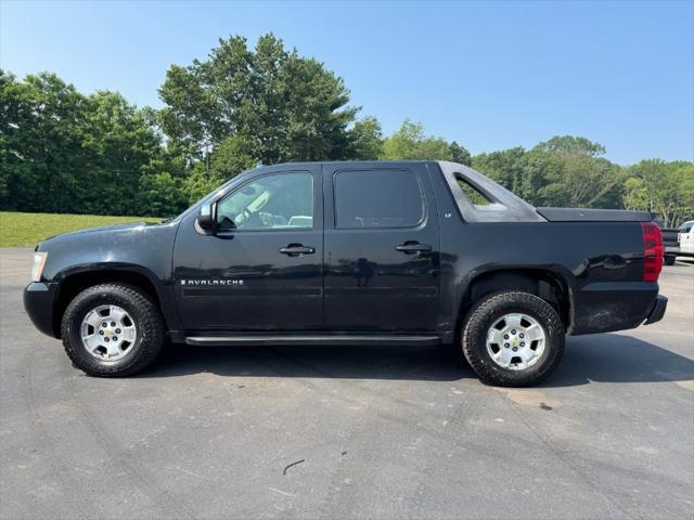 used 2008 Chevrolet Avalanche car, priced at $4,900