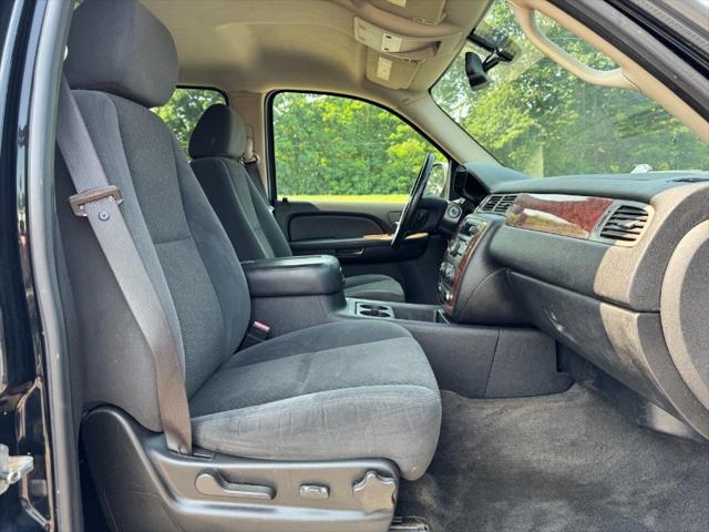 used 2008 Chevrolet Avalanche car, priced at $4,900
