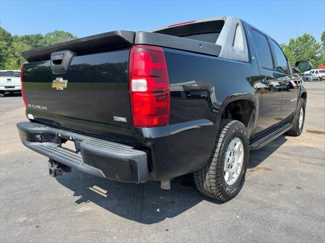 used 2008 Chevrolet Avalanche car, priced at $4,900