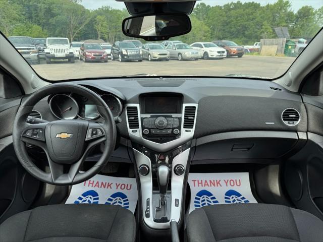 used 2015 Chevrolet Cruze car, priced at $4,900