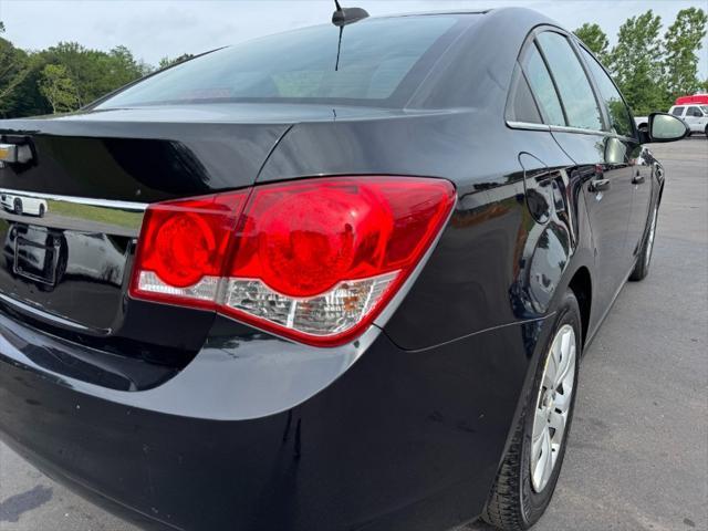 used 2015 Chevrolet Cruze car, priced at $4,900