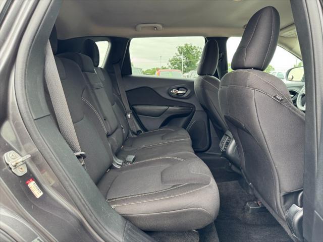 used 2015 Jeep Cherokee car, priced at $6,900