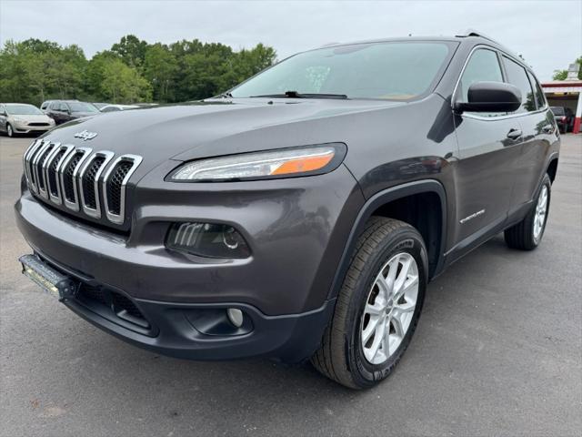 used 2015 Jeep Cherokee car, priced at $6,900