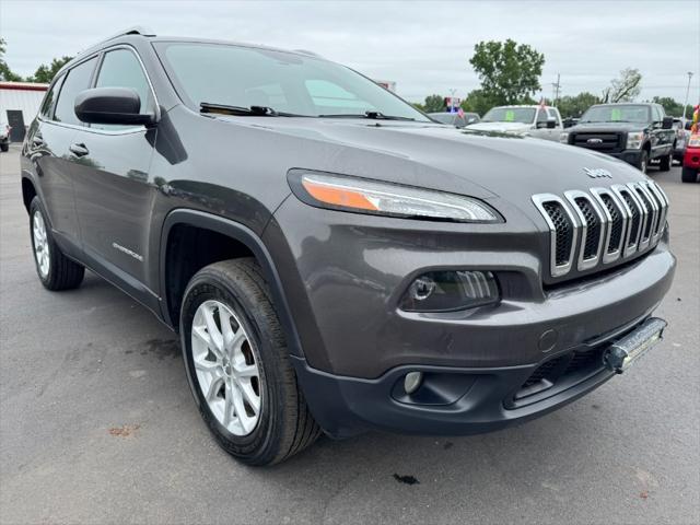 used 2015 Jeep Cherokee car, priced at $6,900