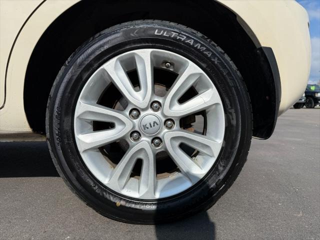 used 2013 Kia Soul car, priced at $6,900