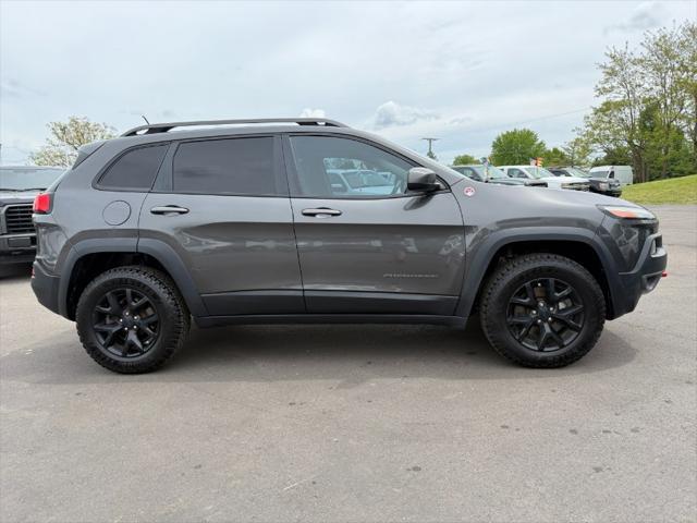 used 2014 Jeep Cherokee car, priced at $6,900