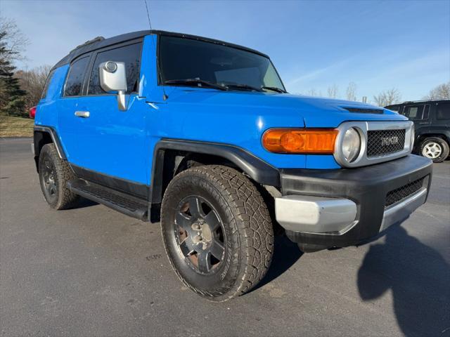 used 2007 Toyota FJ Cruiser car, priced at $10,900