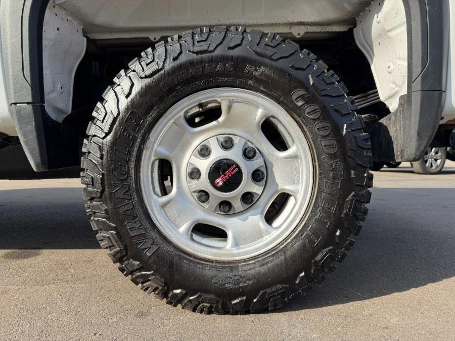 used 2021 GMC Sierra 2500 car, priced at $27,900