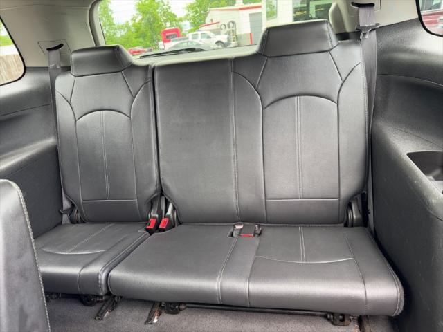used 2015 GMC Acadia car, priced at $5,900