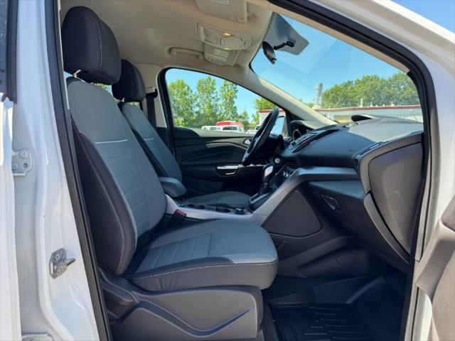 used 2015 Ford Escape car, priced at $3,900